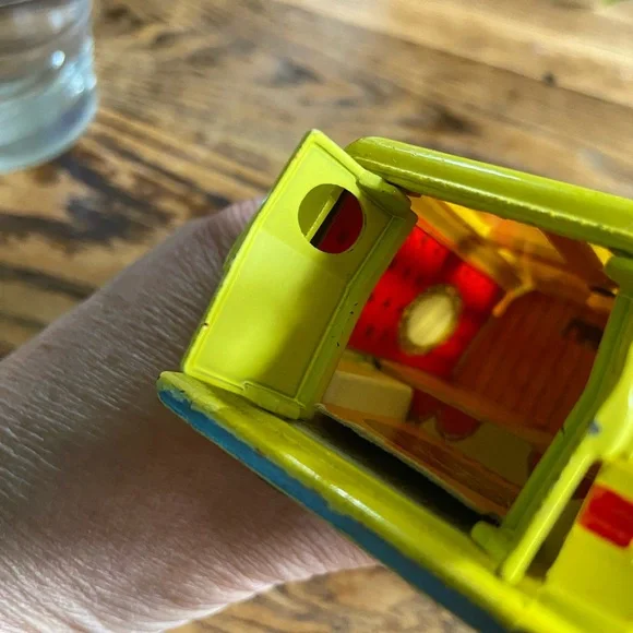 Corgi - Picture 5 of 7